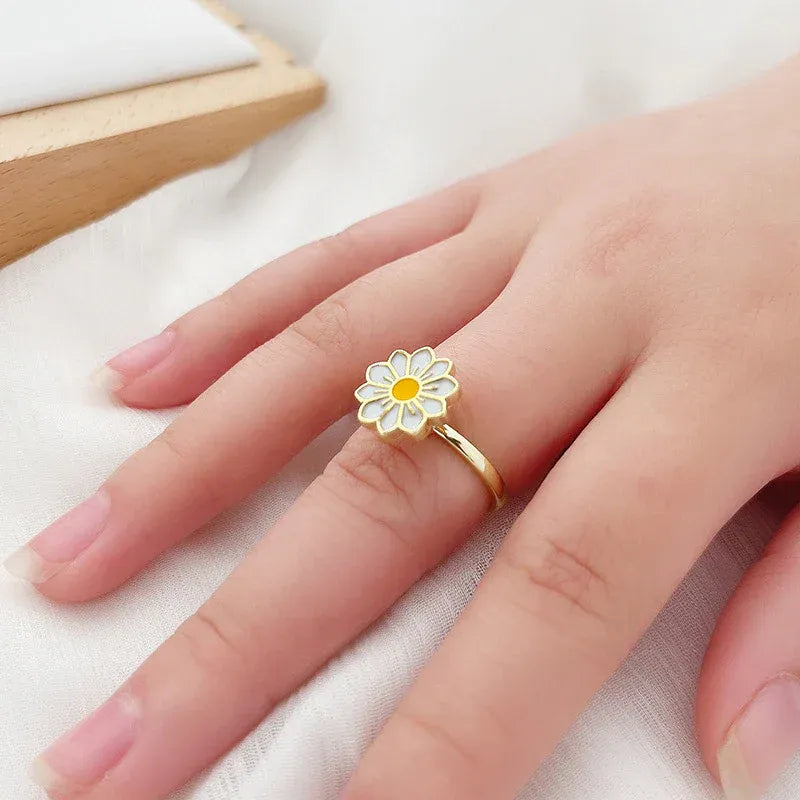 Daisy Flower Anti-Stress Ring
